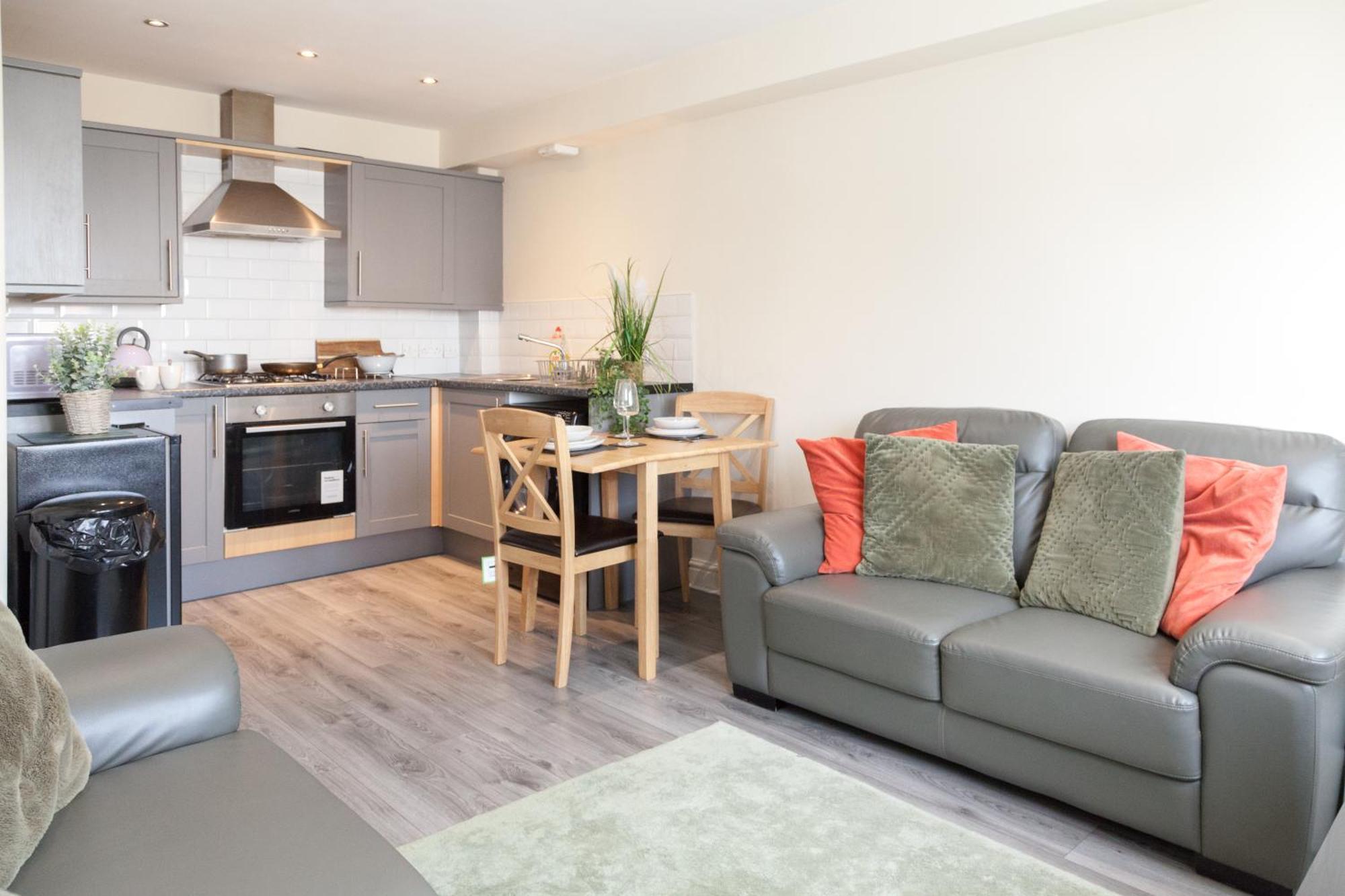 Pinfold Court Apartments Knowsley Exterior foto
